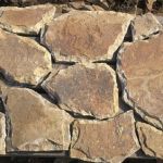 Камень песчаник  со сколом