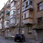 3 комнатная сталинкана г Киев Подол Межигорская 56